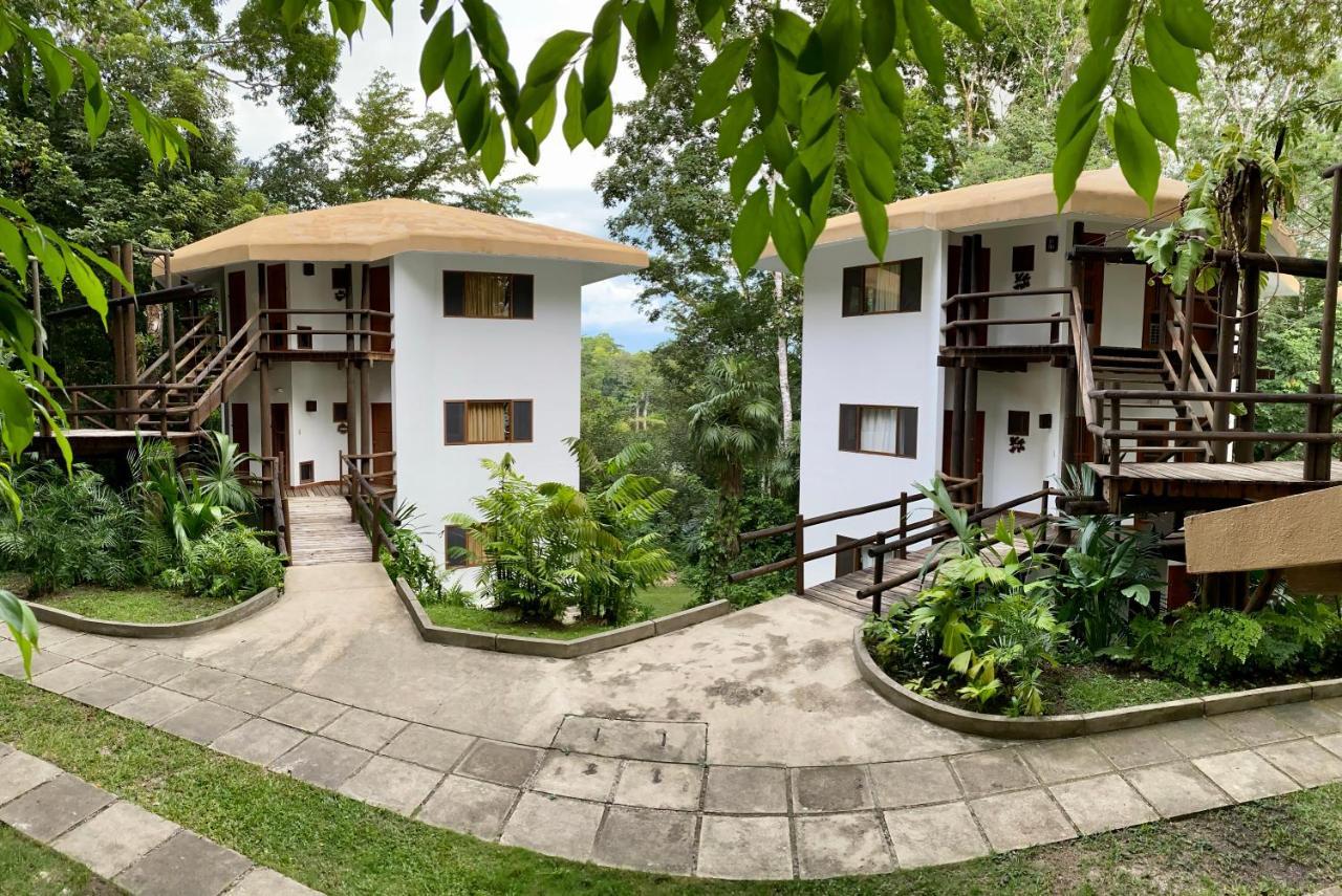 Villa Maya Flores Exterior photo