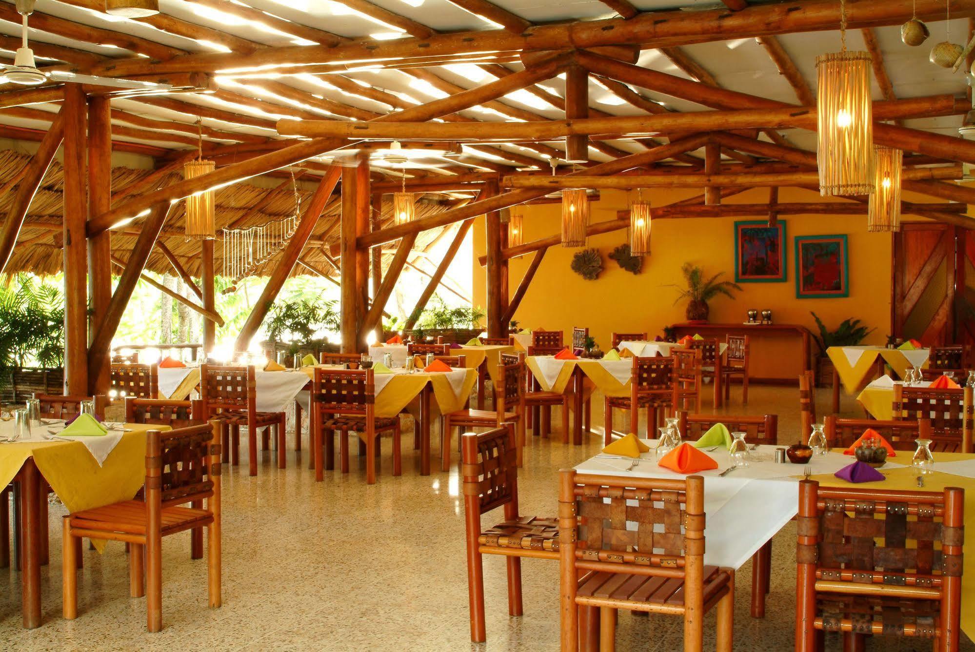 Villa Maya Flores Exterior photo